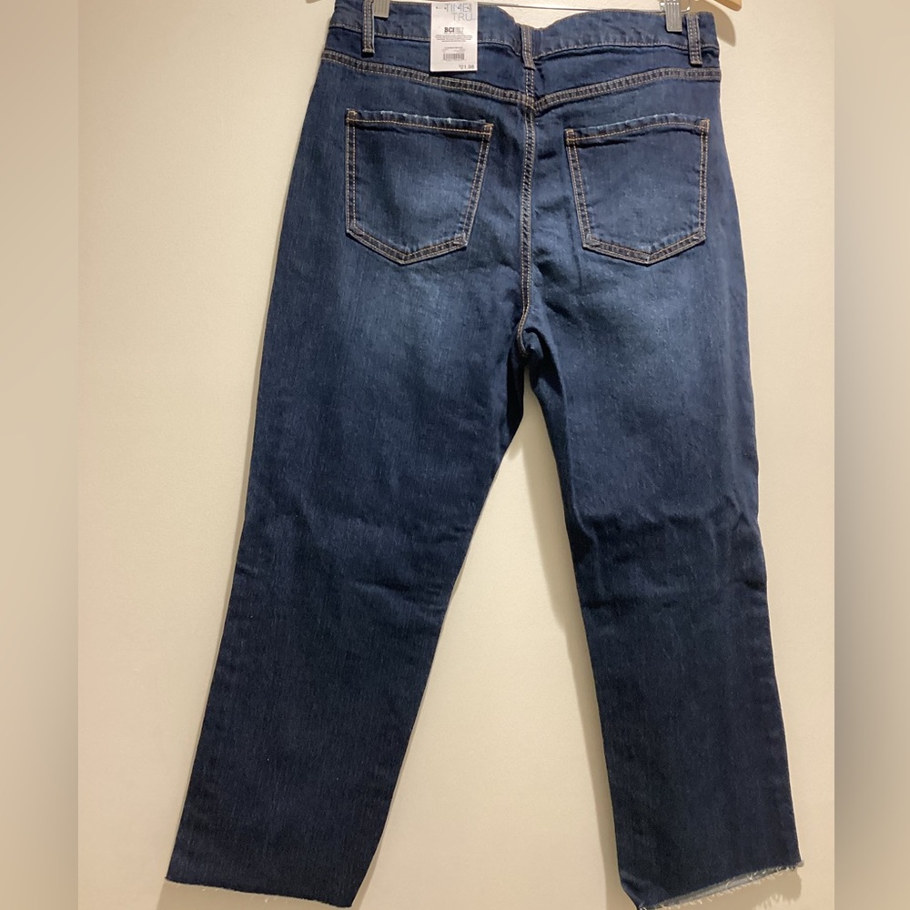 Time & Tru Distressed High Rise Jeans, Sz:14 - Picture 2 of 7